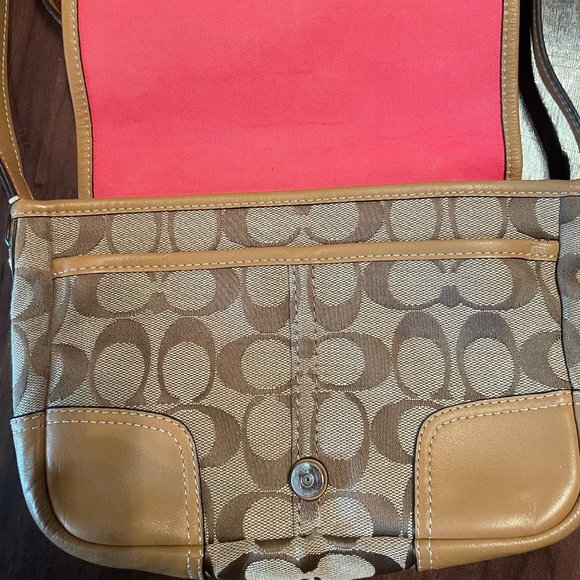 COACH Signature Tan Canvas Leather Crossbody Bag - Picture 3 of 7